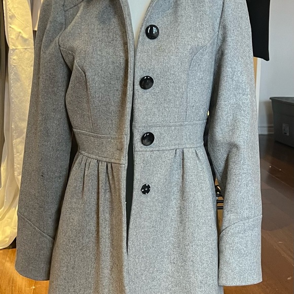 H&M cute grey coat - Picture 2 of 3